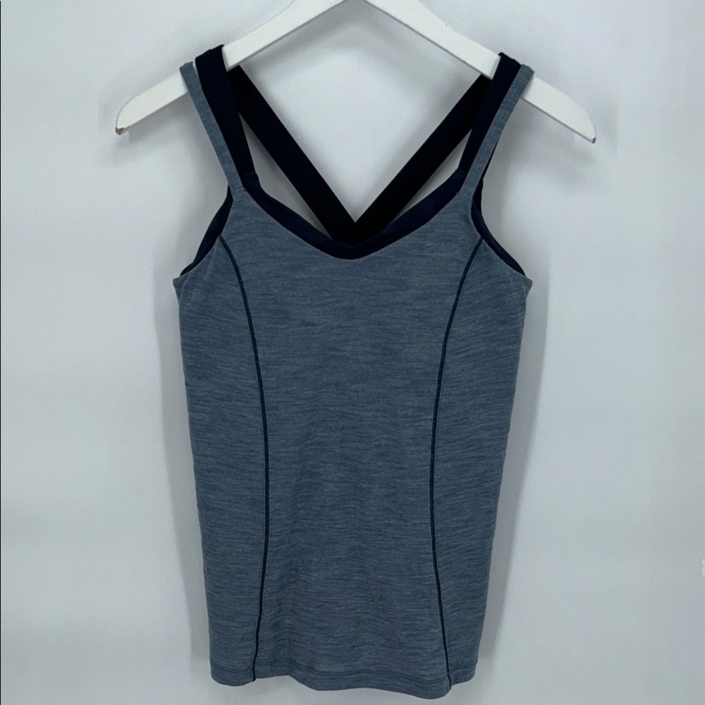 Lululemon Size 6 Heathered Blue Strappy Crossback Built In Bra Tank Top - Picture 4 of 9